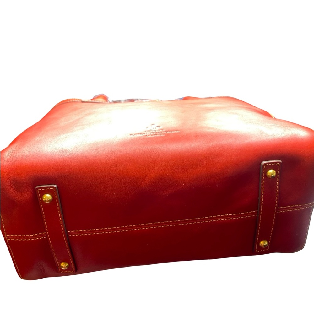 Chic Red Leather Shoulder Bag - Picture 4 of 10